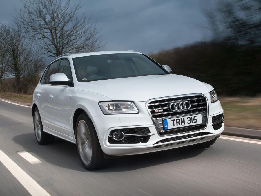  Audi SQ5 TDI (8R) 2013 года  (UK) (фото 11 из 12)